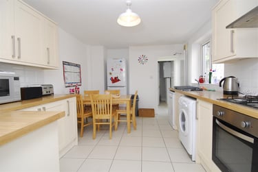4 bed house, Kensington Road, Greenbank, Plymouth, PL47LU - Image 3